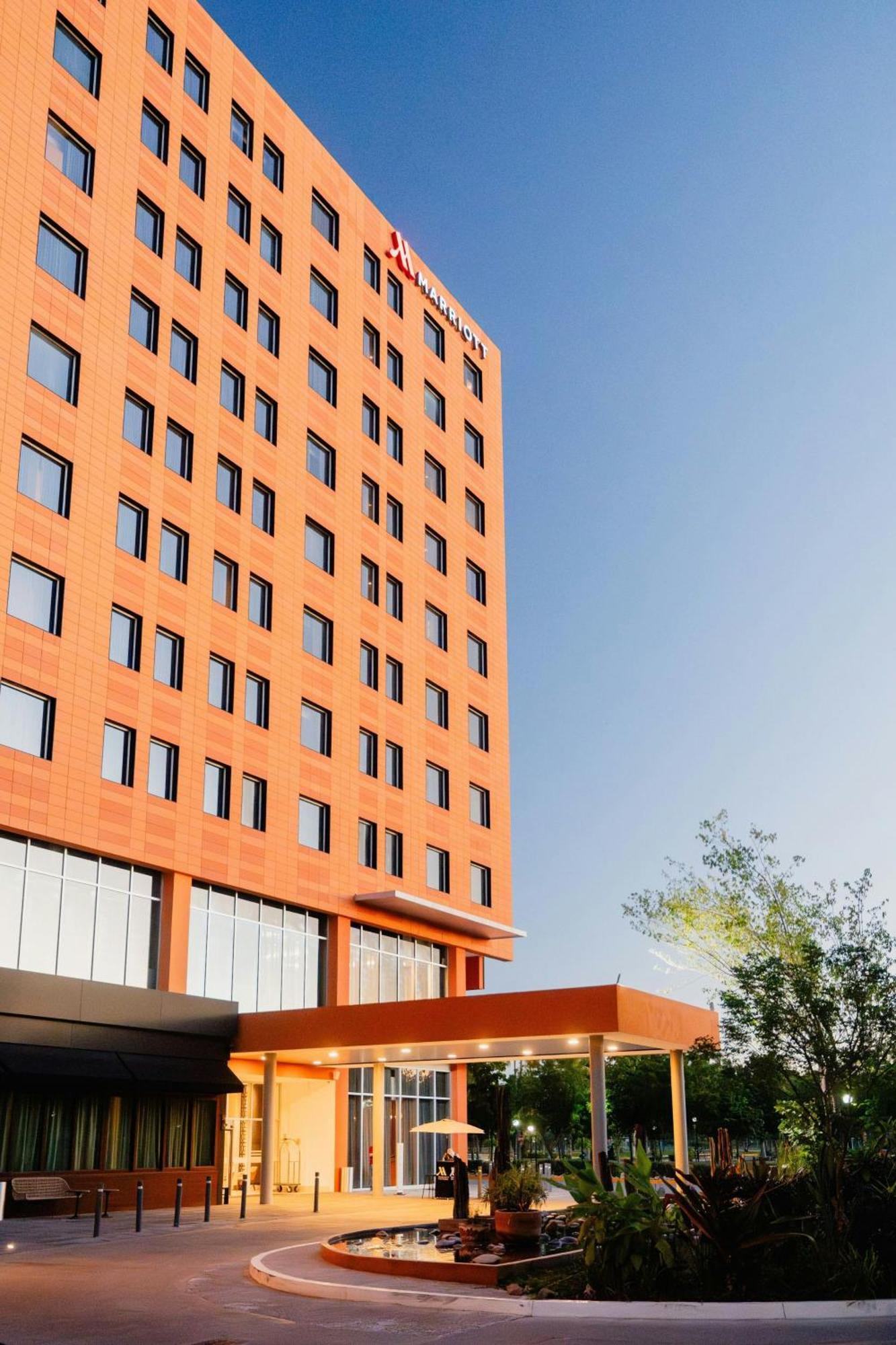 Culiacan Marriott Hotel Exterior foto